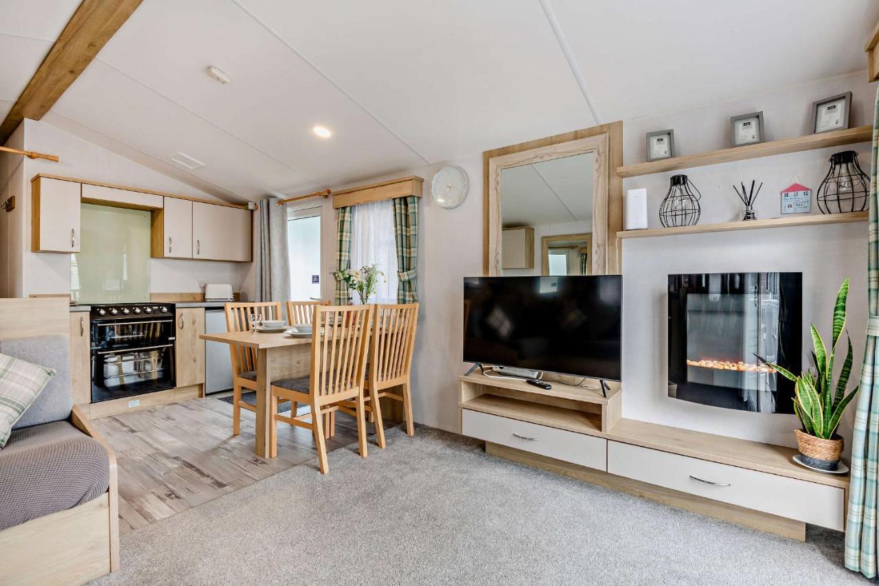 Sea La Vie Lodge, Rockley Park Holiday Park, Poole, Dorset Екстер'єр фото