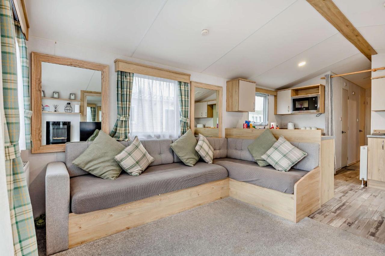Sea La Vie Lodge, Rockley Park Holiday Park, Poole, Dorset Екстер'єр фото