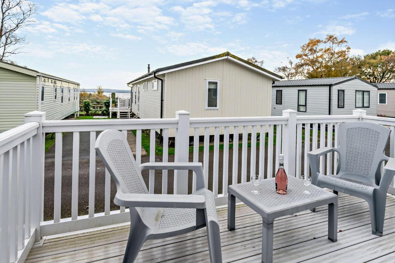 Sea La Vie Lodge, Rockley Park Holiday Park, Poole, Dorset Екстер'єр фото