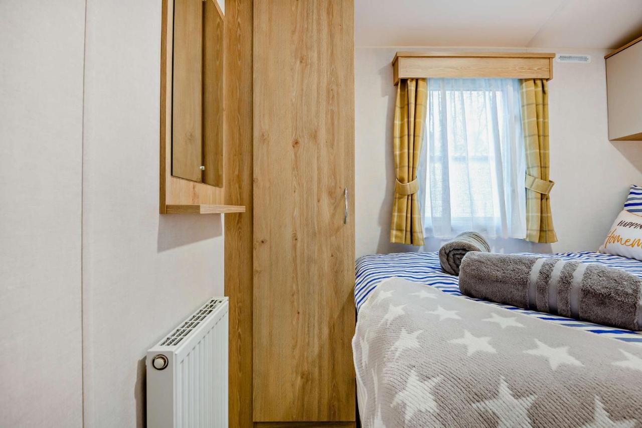 Sea La Vie Lodge, Rockley Park Holiday Park, Poole, Dorset Екстер'єр фото