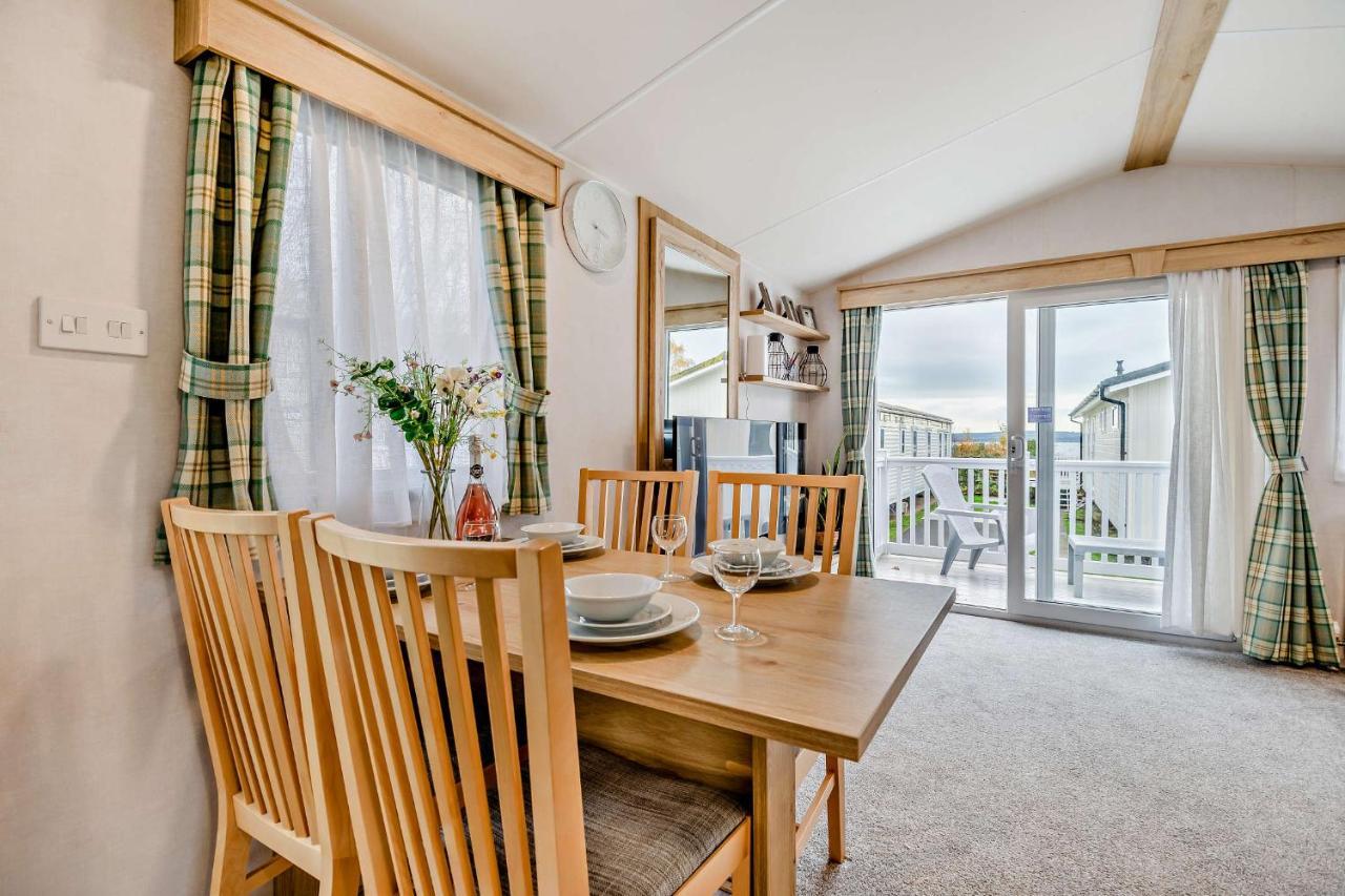Sea La Vie Lodge, Rockley Park Holiday Park, Poole, Dorset Екстер'єр фото