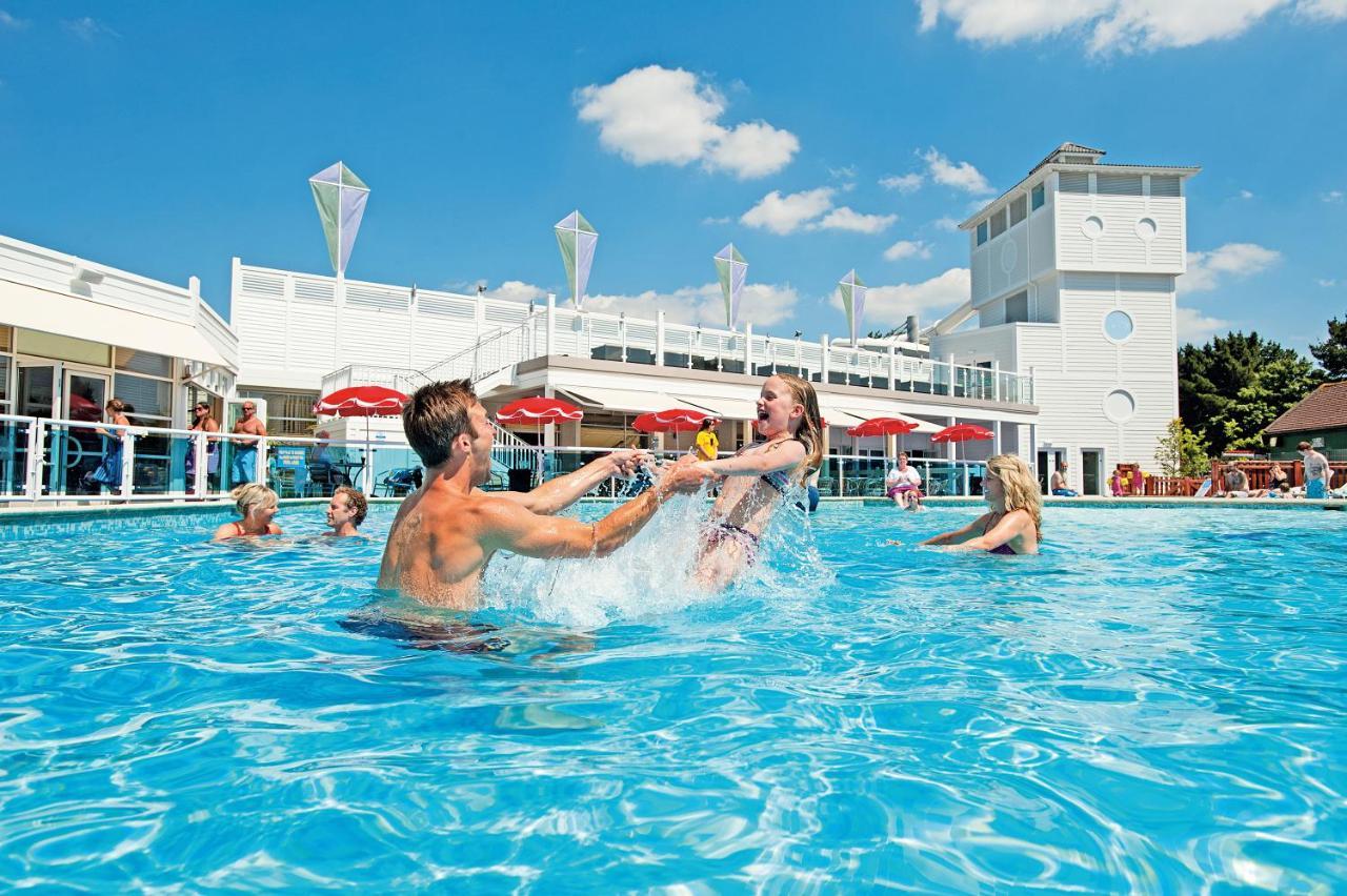 Sea La Vie Lodge, Rockley Park Holiday Park, Poole, Dorset Екстер'єр фото