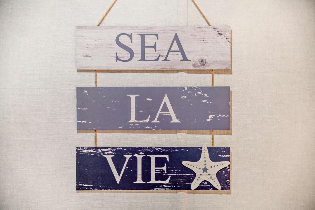 Sea La Vie Lodge, Rockley Park Holiday Park, Poole, Dorset Екстер'єр фото